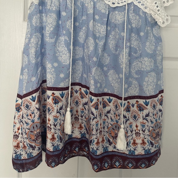 New with tags Mazik top. Eyelet detail + floral details. - Picture 3 of 6